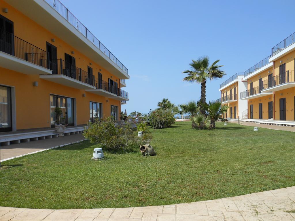 Royals Gate Hotel Rodi Garganico Exterior photo